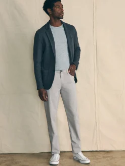 Movement™ 5-Pocket Pant Athletic Fit - Fossil
