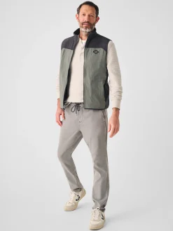 The Movement™ Vest - Rock Sand